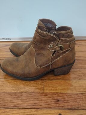 Earth Origins Oakland Adele Ankle Boots with Decorative Strap